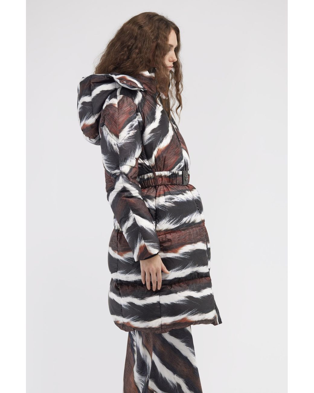 Roberto Cavalli White Animalier Print Puffer Jacket With Belt
