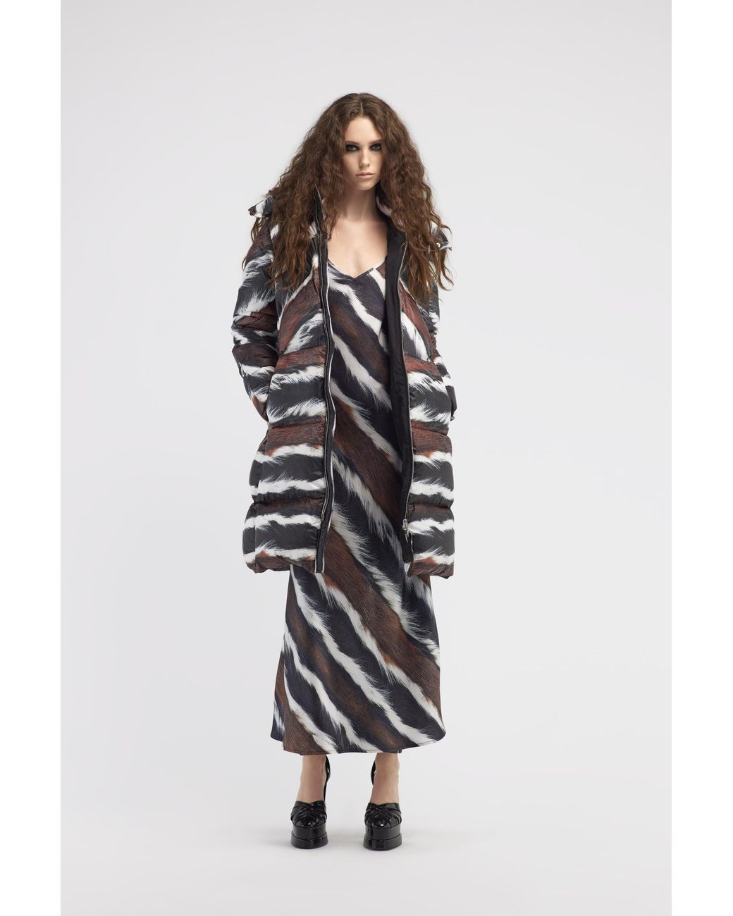 Roberto Cavalli White Animalier Print Puffer Jacket With Belt