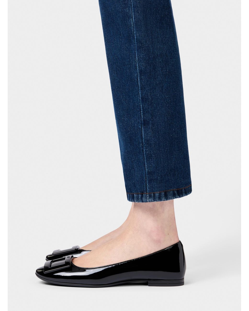 Roger Vivier Black U Look Ballerinas