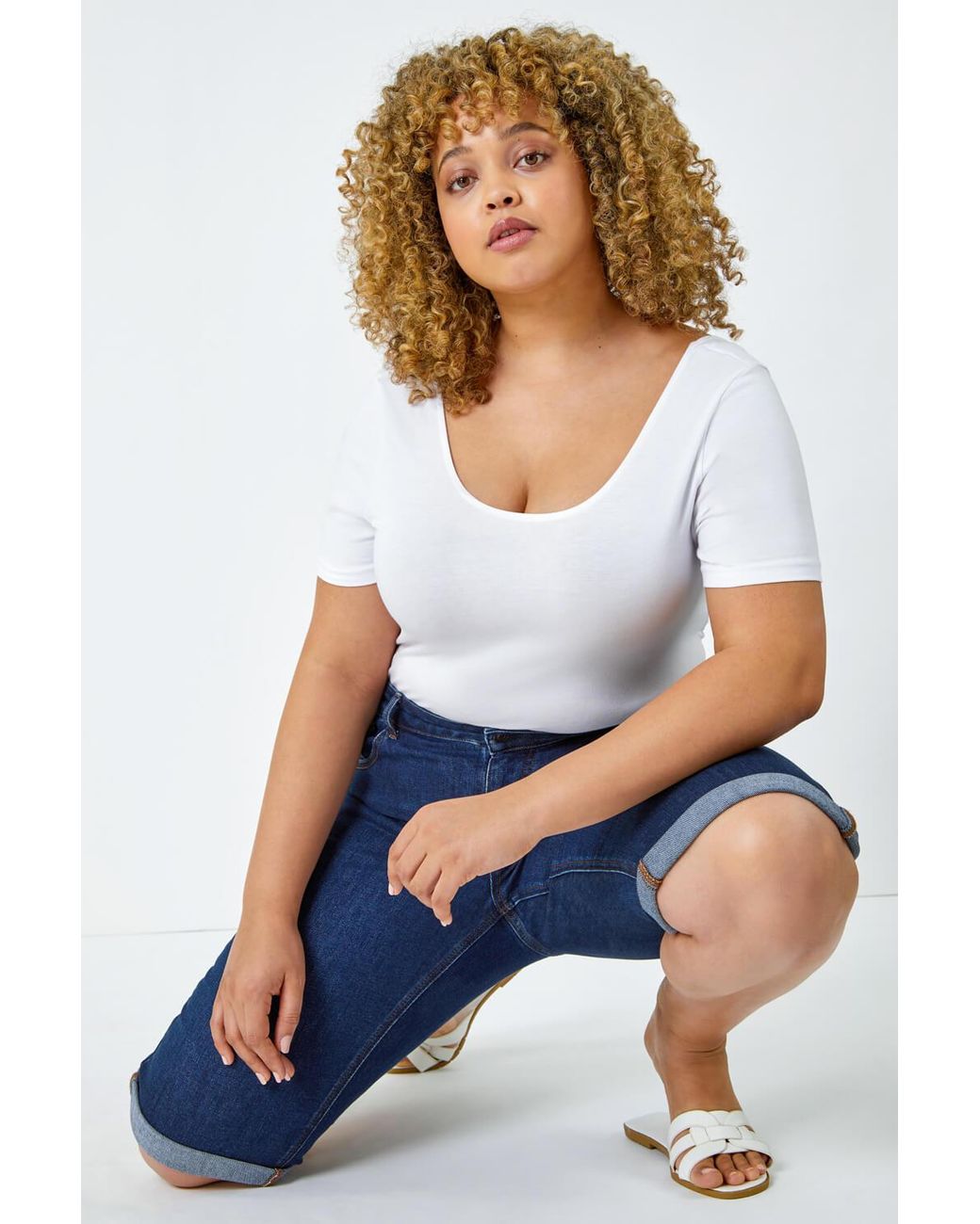 Roman Curve Blue Stretch Knee Length Denim Shorts