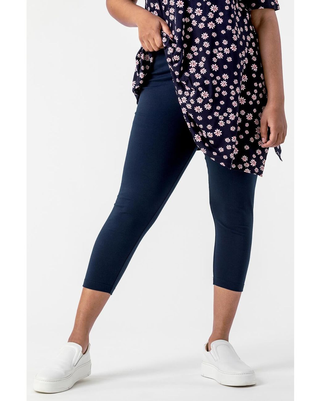 Roman Curve Blue Plain Elastic Waist Cropped Leggings