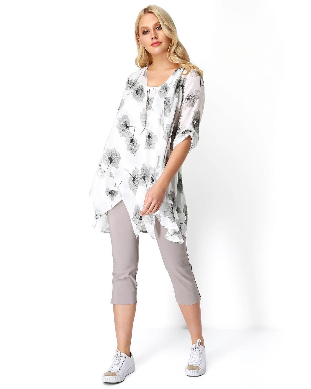Roman Gray Crinkle Print Tunic Top