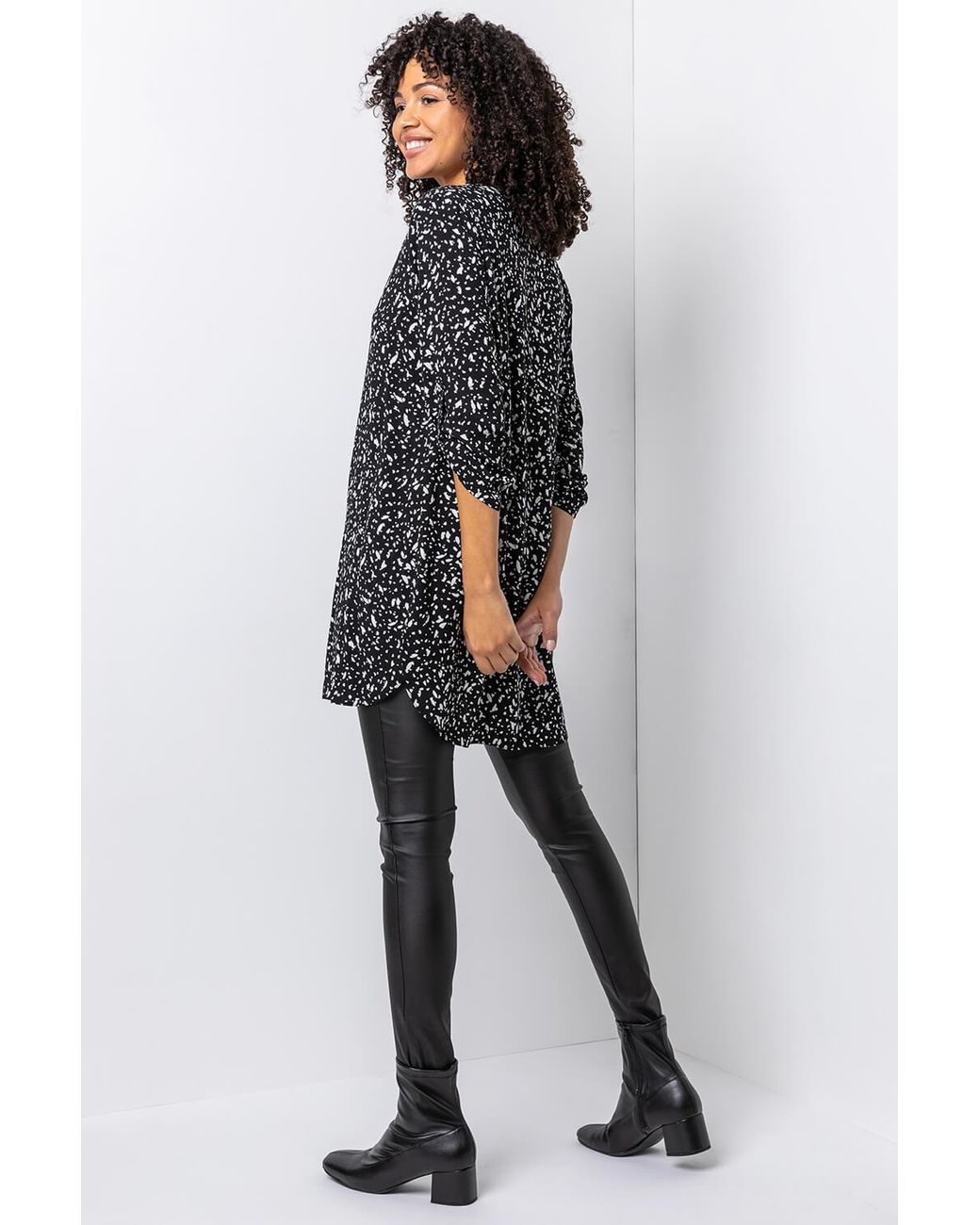 Roman Black Ditsy Spot 3/4 Sleeve Longline Top