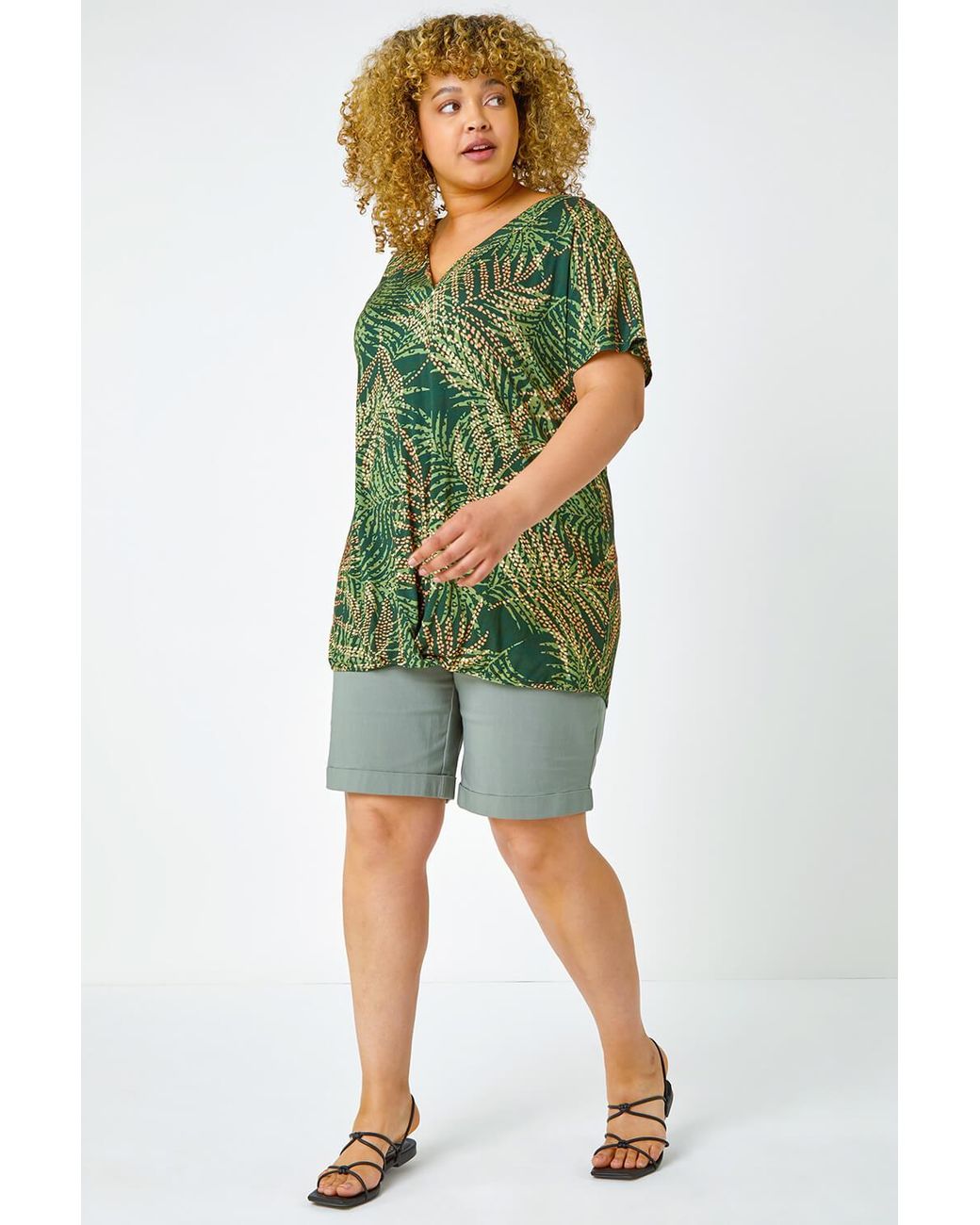 Roman Curve Green Elastic Waist Turn Hem Stretch Shorts