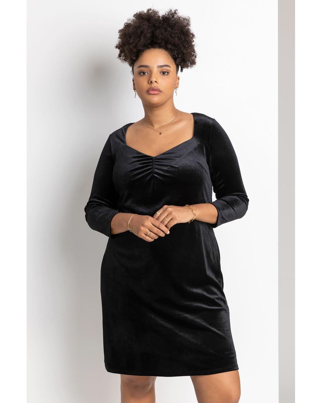 Roman Curve Black Sweetheart Neck Velvet Dress