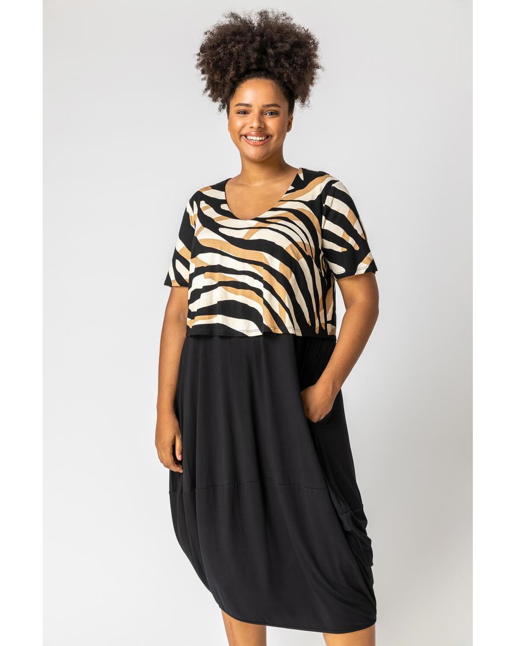 Roman Curve Multicolor Tiger Print Contrast Print Jersey Dress