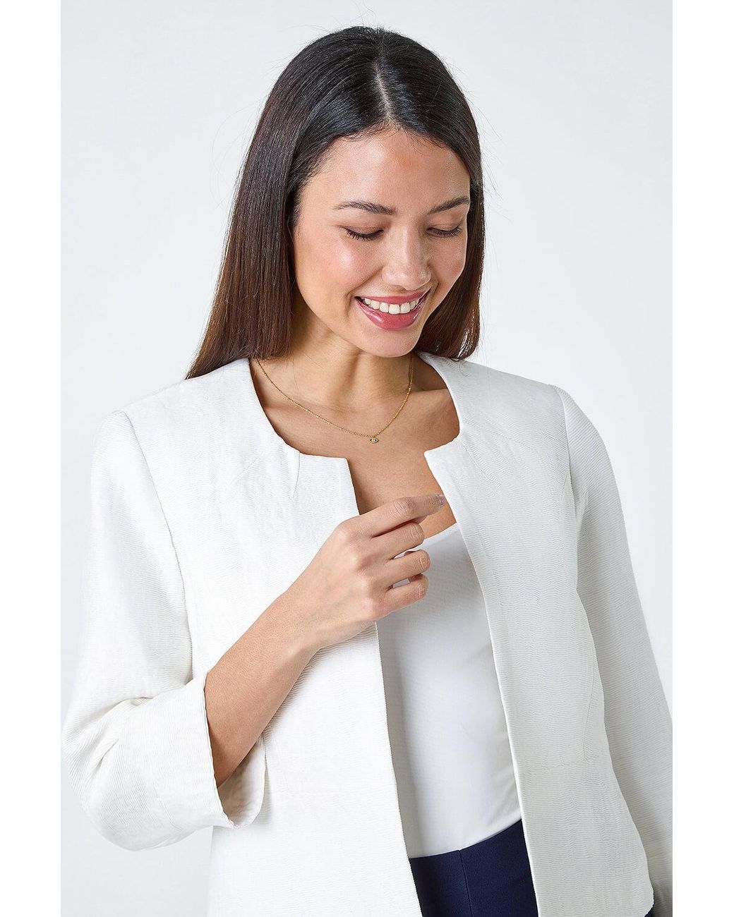 Roman White 3/4 Sleeve Pleated Textured Cropped Jacket