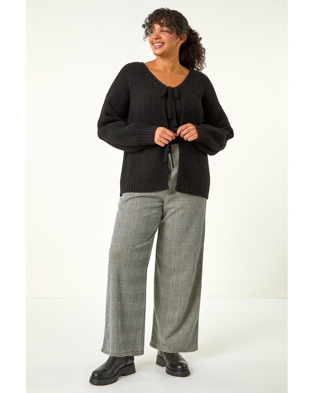Roman Curve Black Bow Detail Knit Cardigan