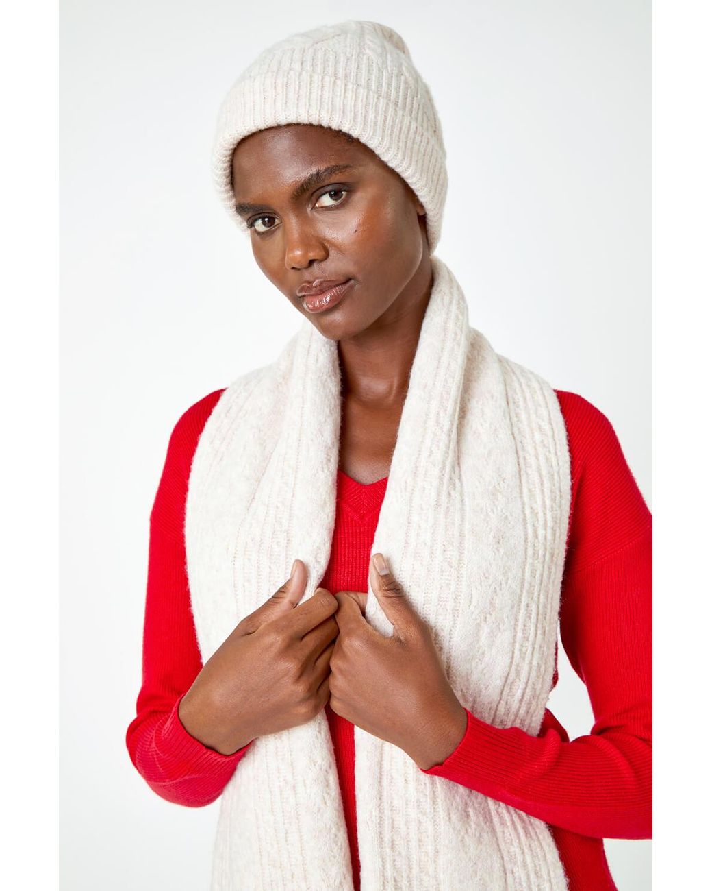 Roman Red Cable Knit Stretch Hat