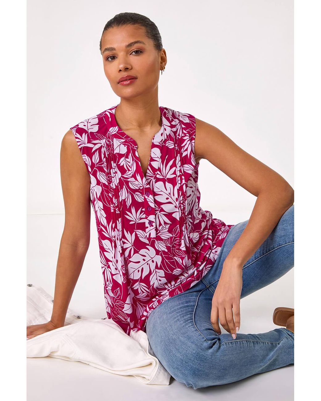 Roman White Textured Leaf Print Vest Top