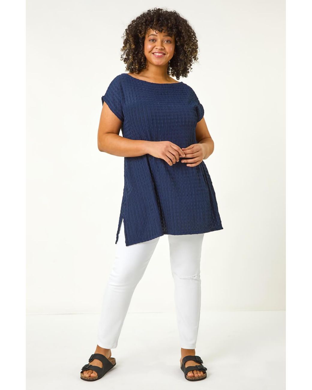 Roman Curve Blue Textured Short Sleeve T-Shirt