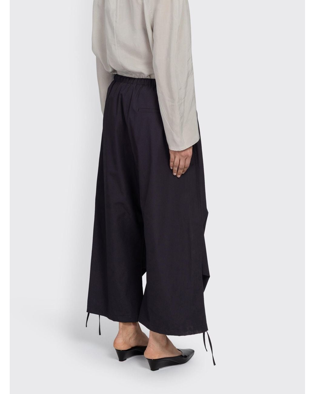 Amomento Blue Drawstring Capri Pants