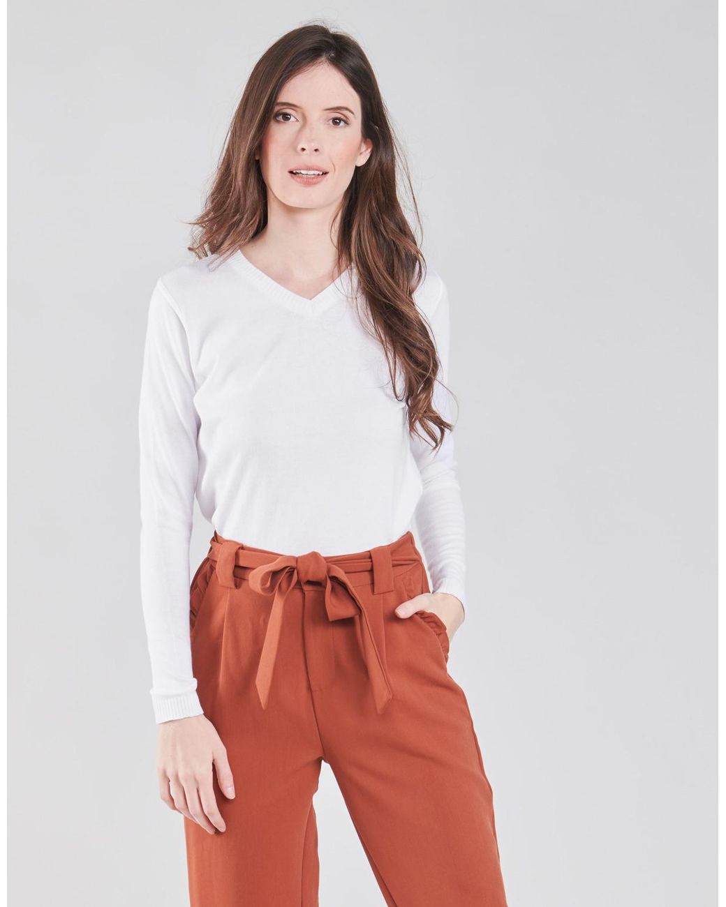 BOTD White Sweater Owoxol
