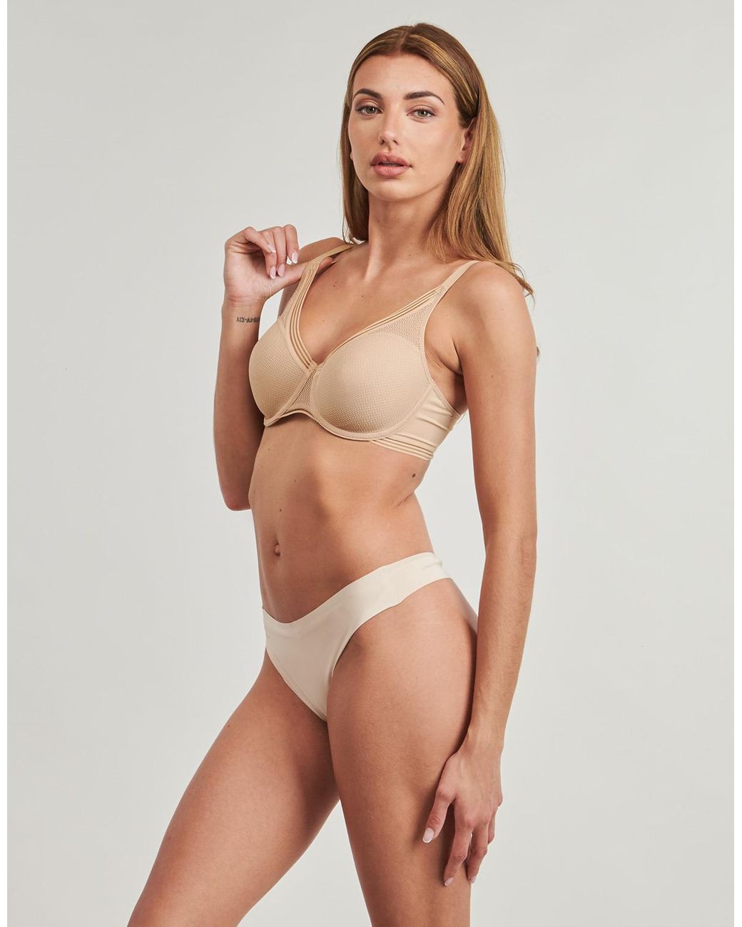 Triumph Natural Minimiser Bras Infinite Sensation W01