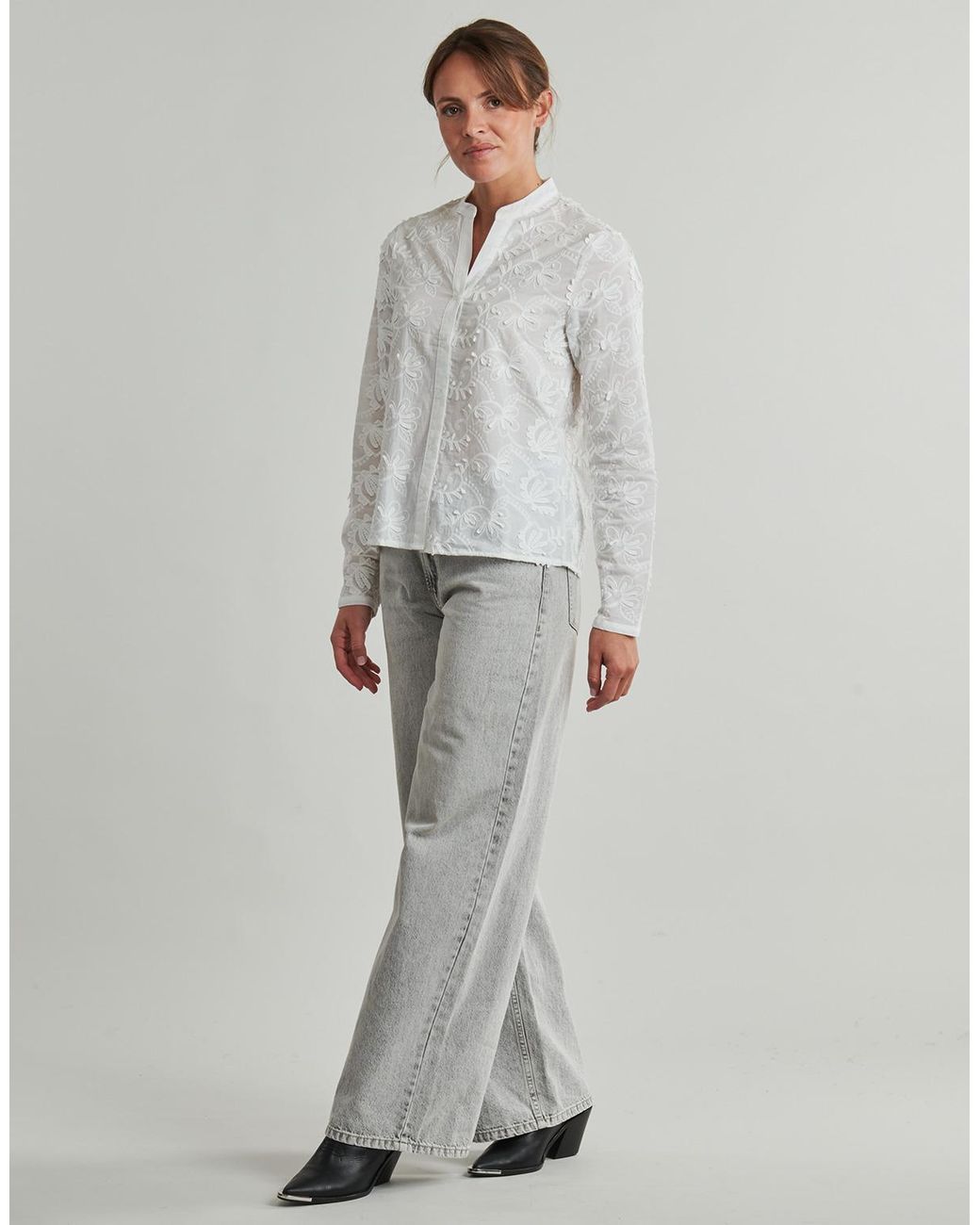 ONLY White Blouse Onlcarmen Fr L/s 3d Emb Shirt