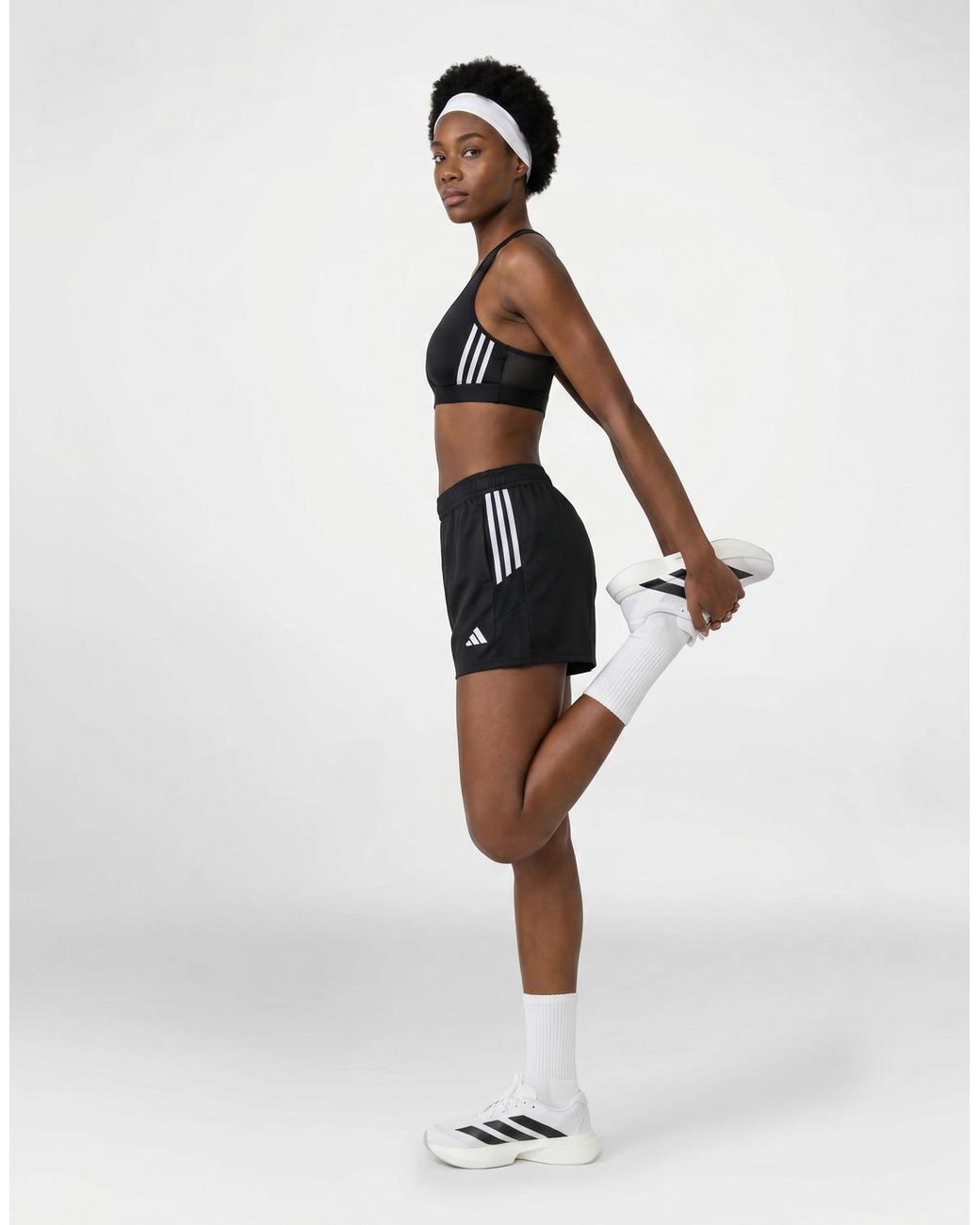 Adidas Black Shorts Tiro 26 Essentials Shorts