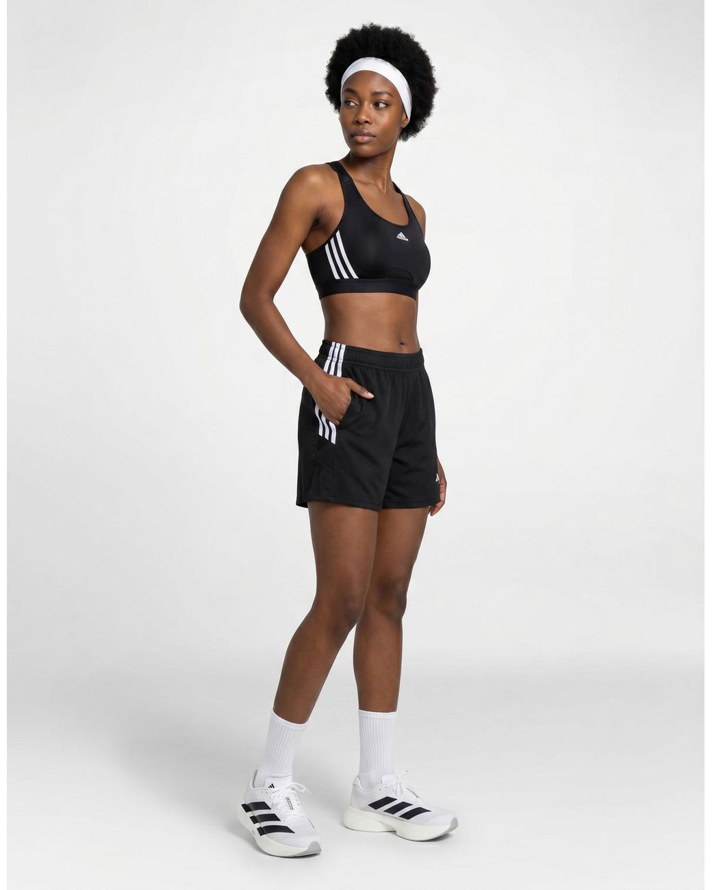 Adidas Black Shorts Tiro 26 Essentials Shorts