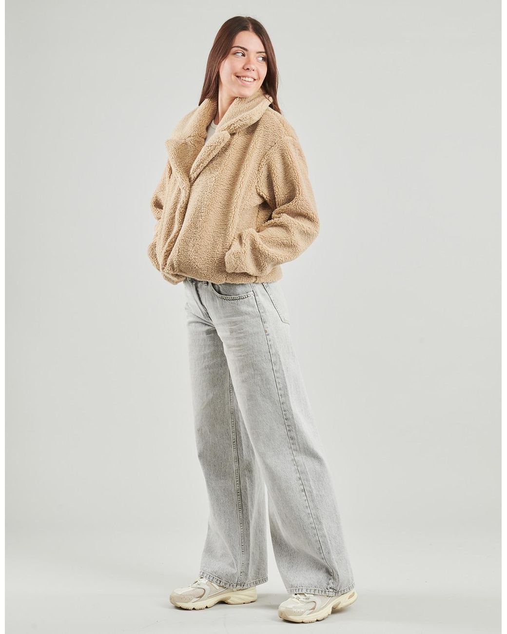Noisy May Natural Coat Nmnati Crop