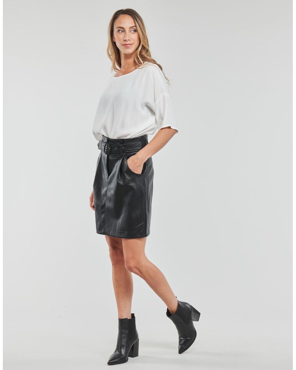 Vila Black Short Skirts Vichoosy Hw Coated Skirt