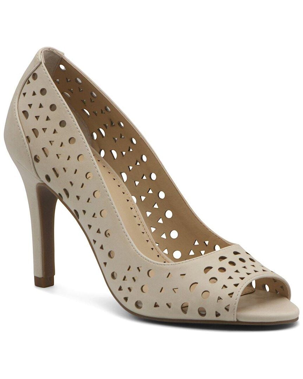 Adrienne Vittadini Metallic Garavan Pump