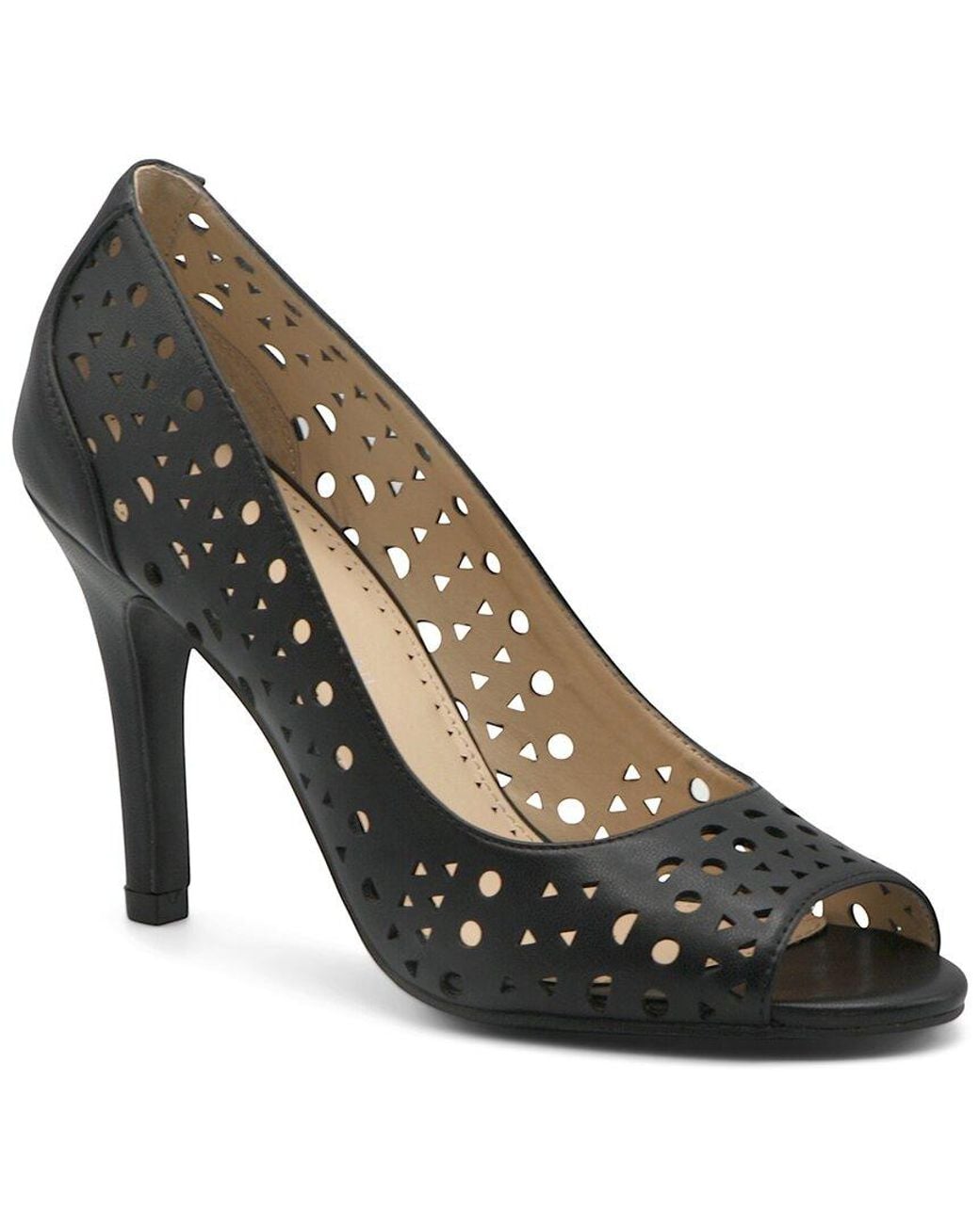 Adrienne Vittadini Black Garavan Pump