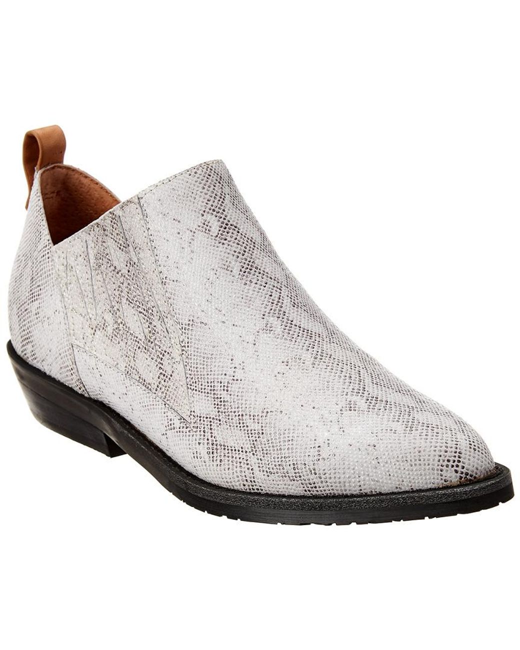 laina bootie