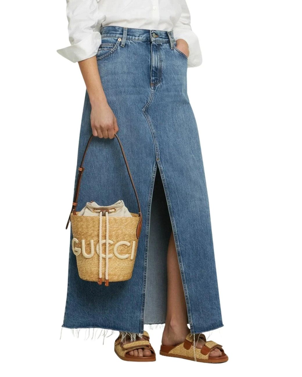 Gucci White Straw Shoulder Bag With Patch