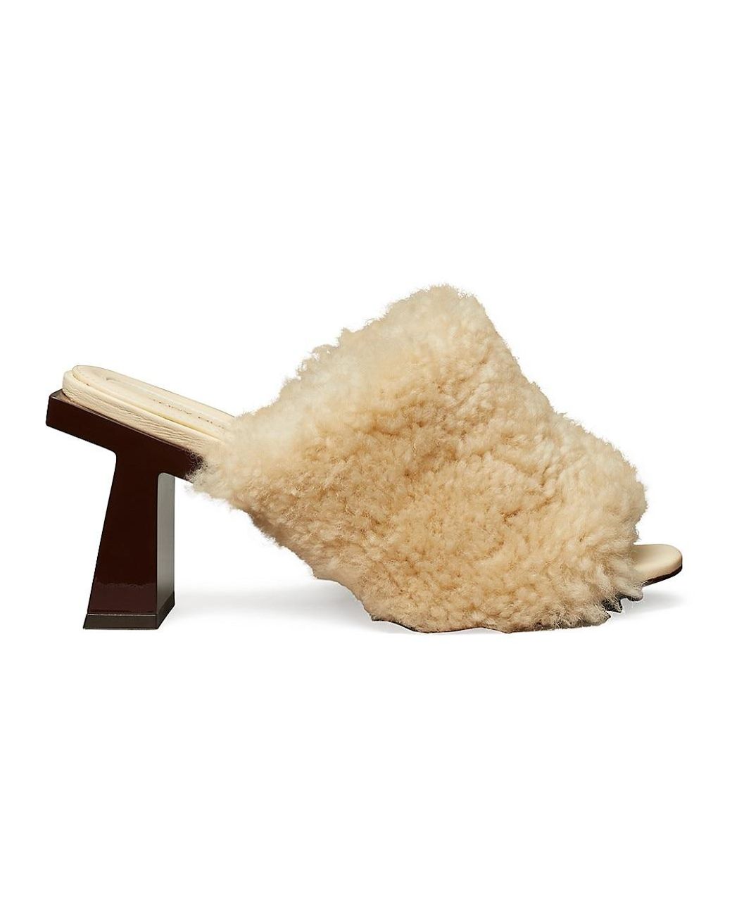 Tory Burch T-heel Shearling Mules in Natural | Lyst