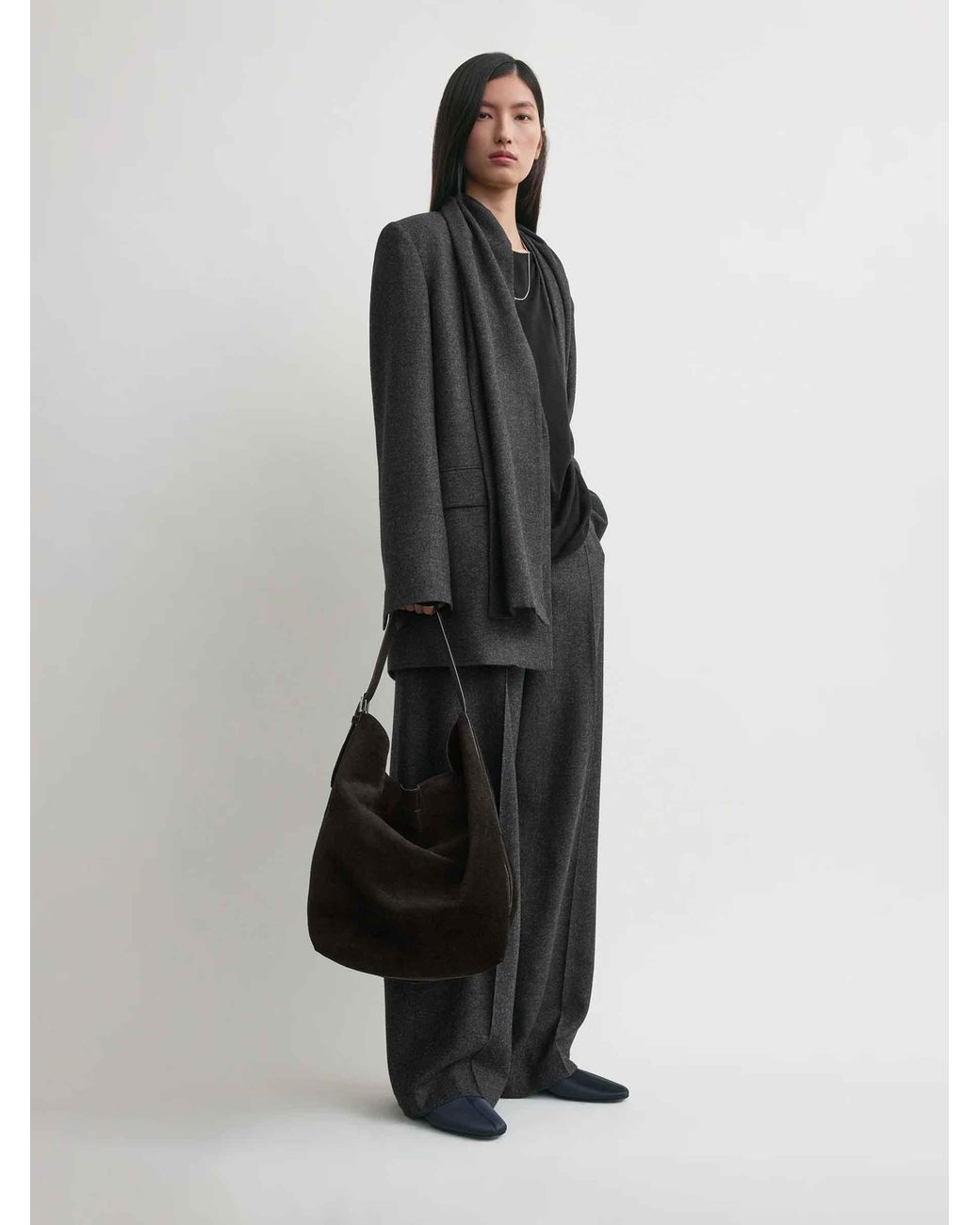 Totême  Black Maxi Shoulder Bag
