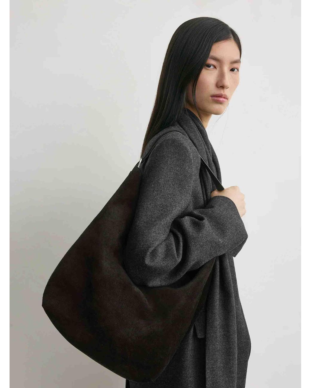 Totême  Black Maxi Shoulder Bag