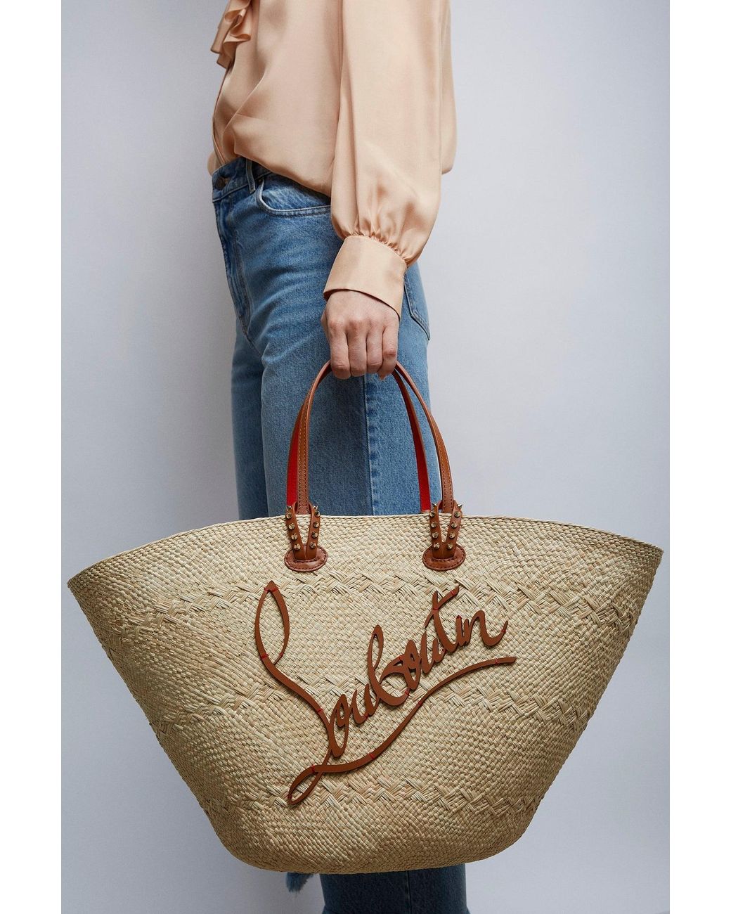 【Christian Louboutin】 Cabata Mini raffia basket bag Christian Louboutin Cabata Mini Basket Tote Bag in Raffia