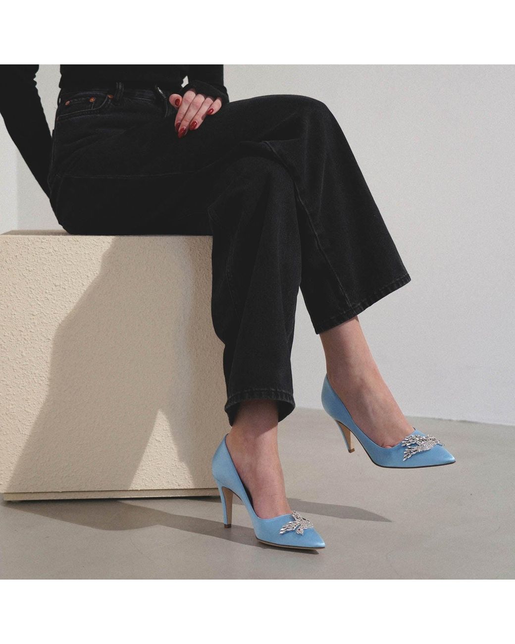 Manolo Blahnik Palos 90 Light Blue Satin Pumps | Lyst