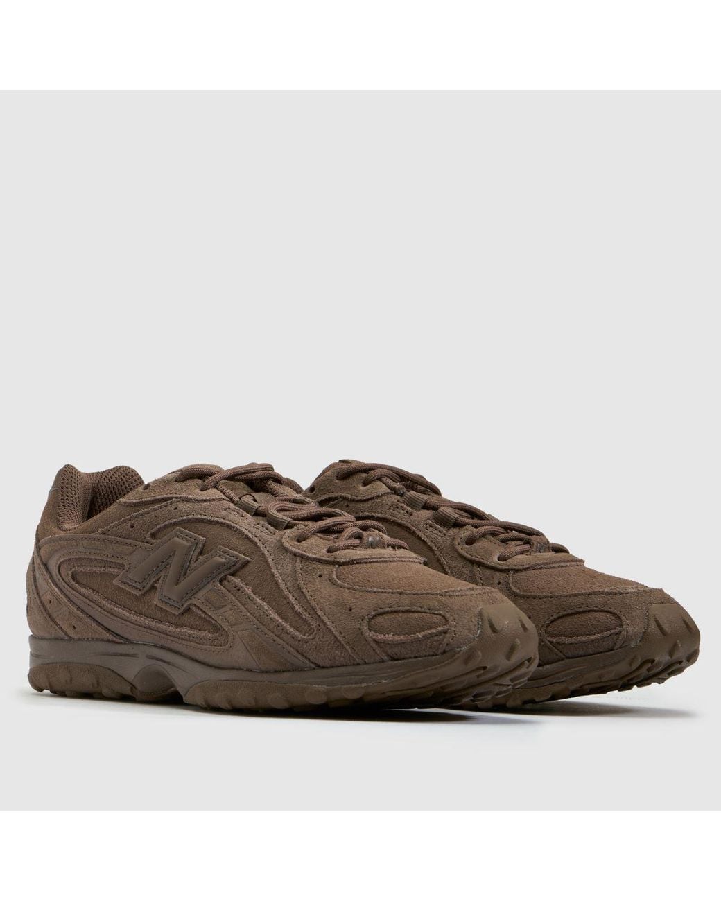 New Balance Brown 204L Trainers