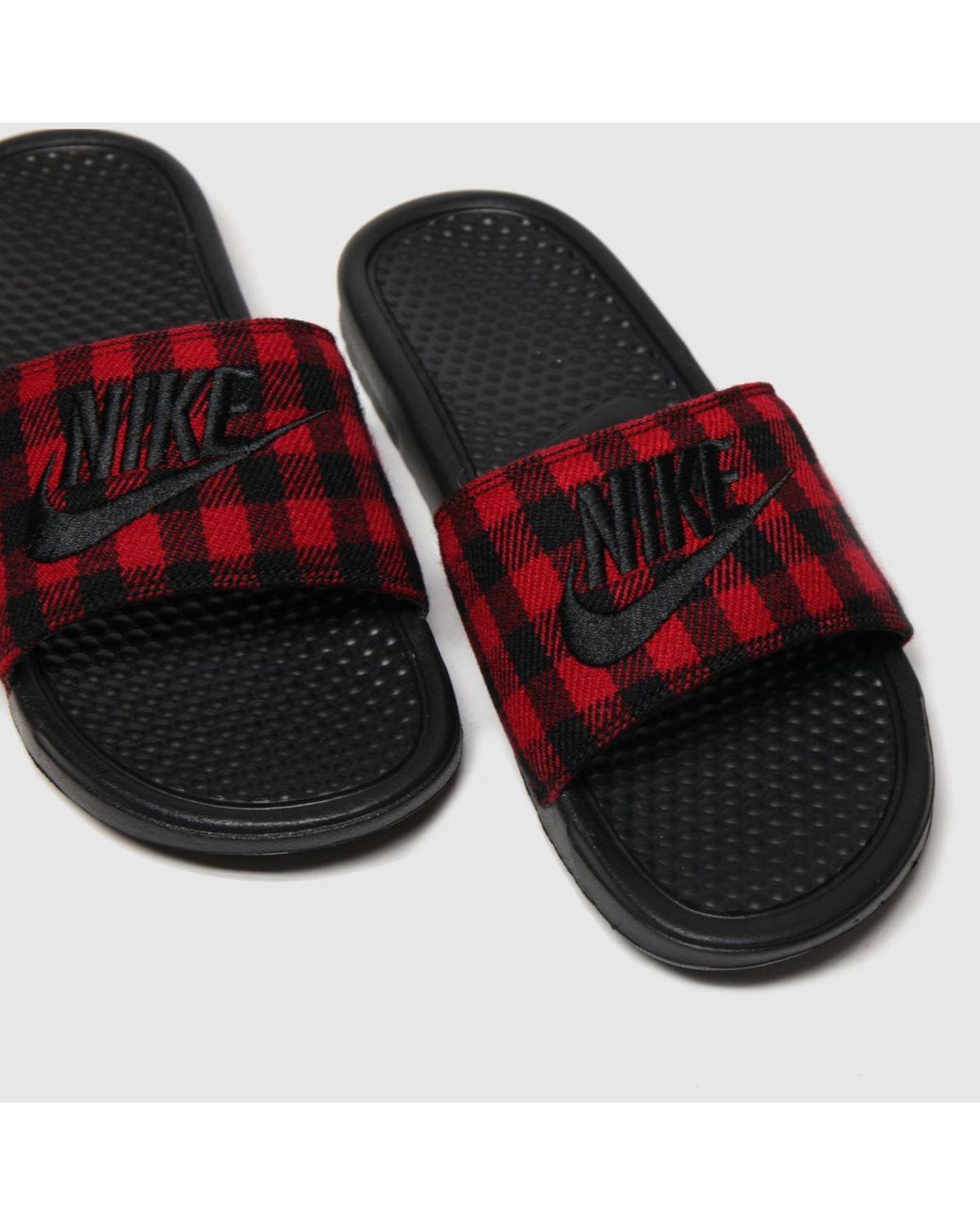 nike flip flops red