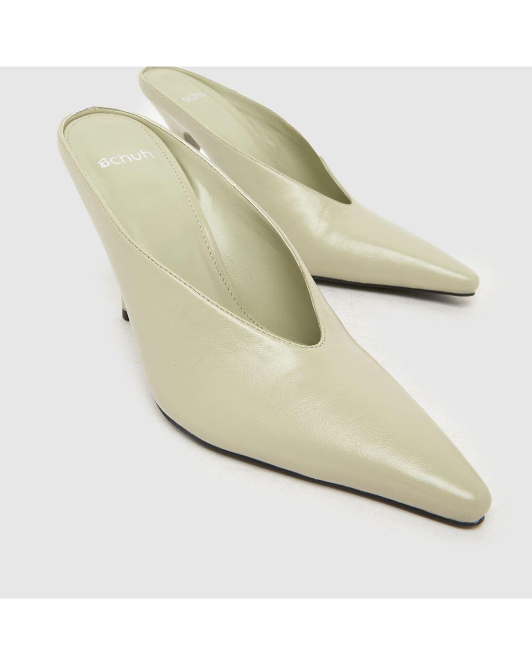 Schuh White Sonja Court Mule High Heels