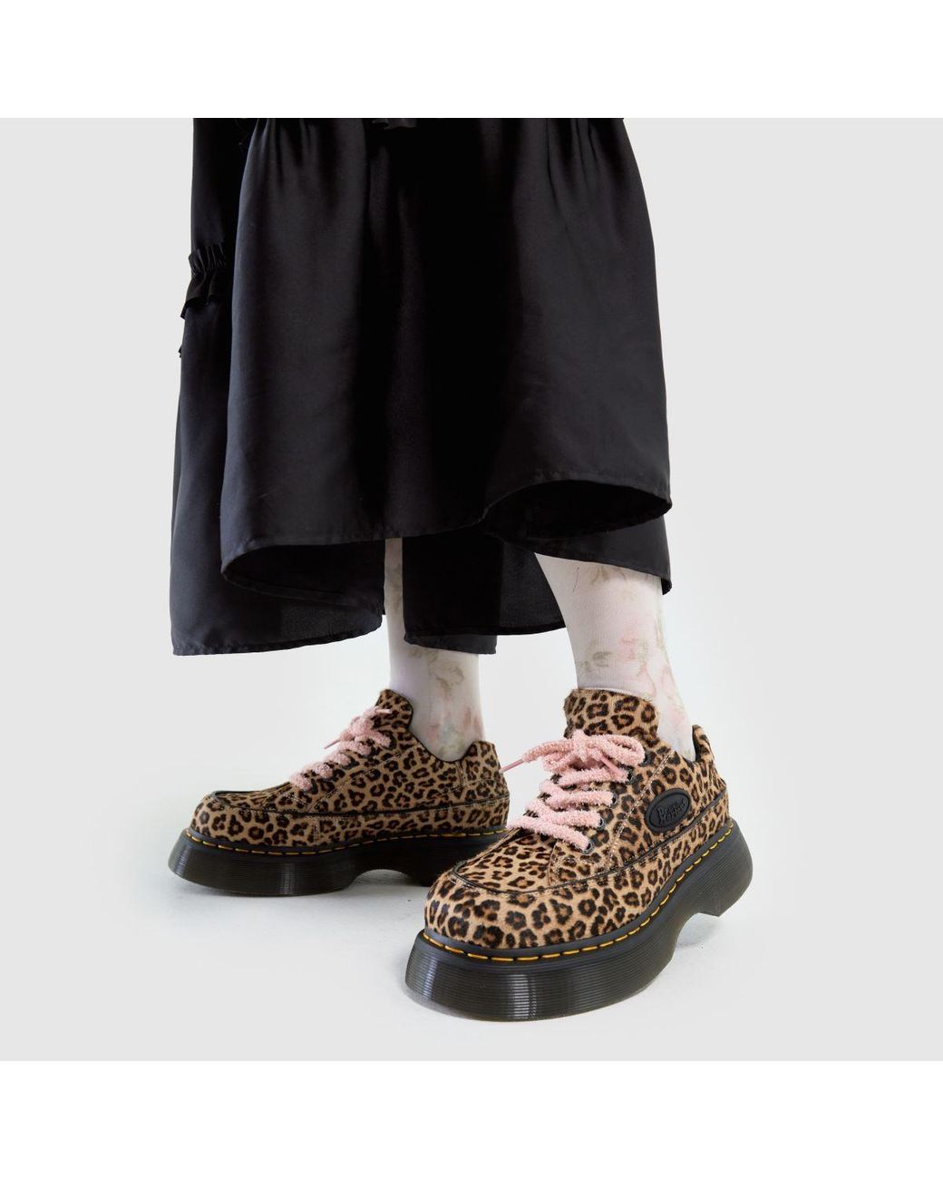 Dr. Martens Brown Buzz 8363 Flats