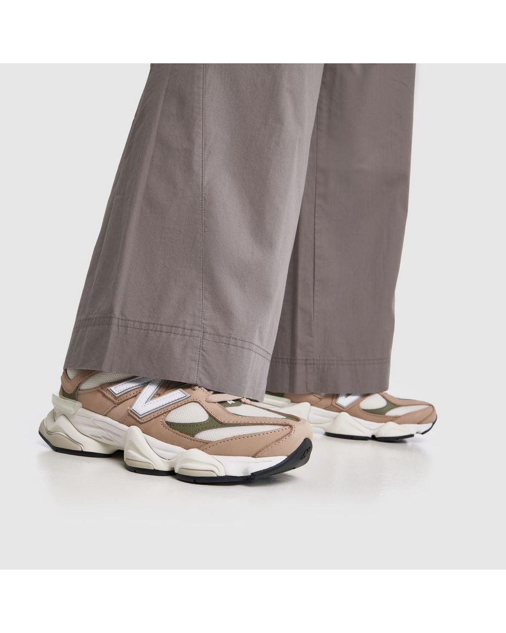 New Balance Natural 9060 Trainers