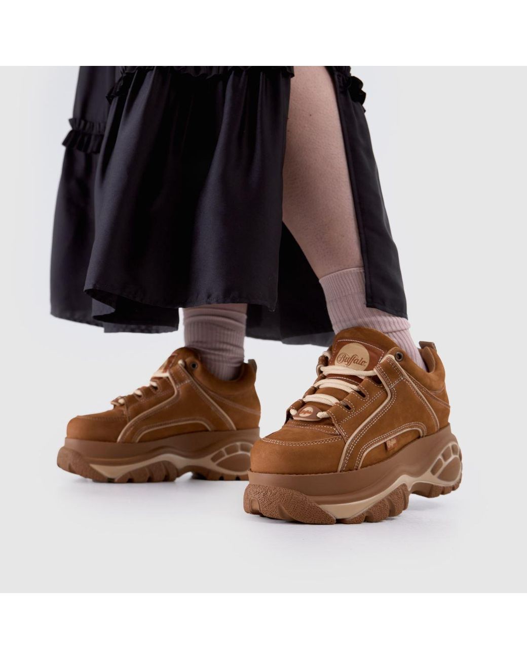 Buffalo Brown London Classic Low Trainers
