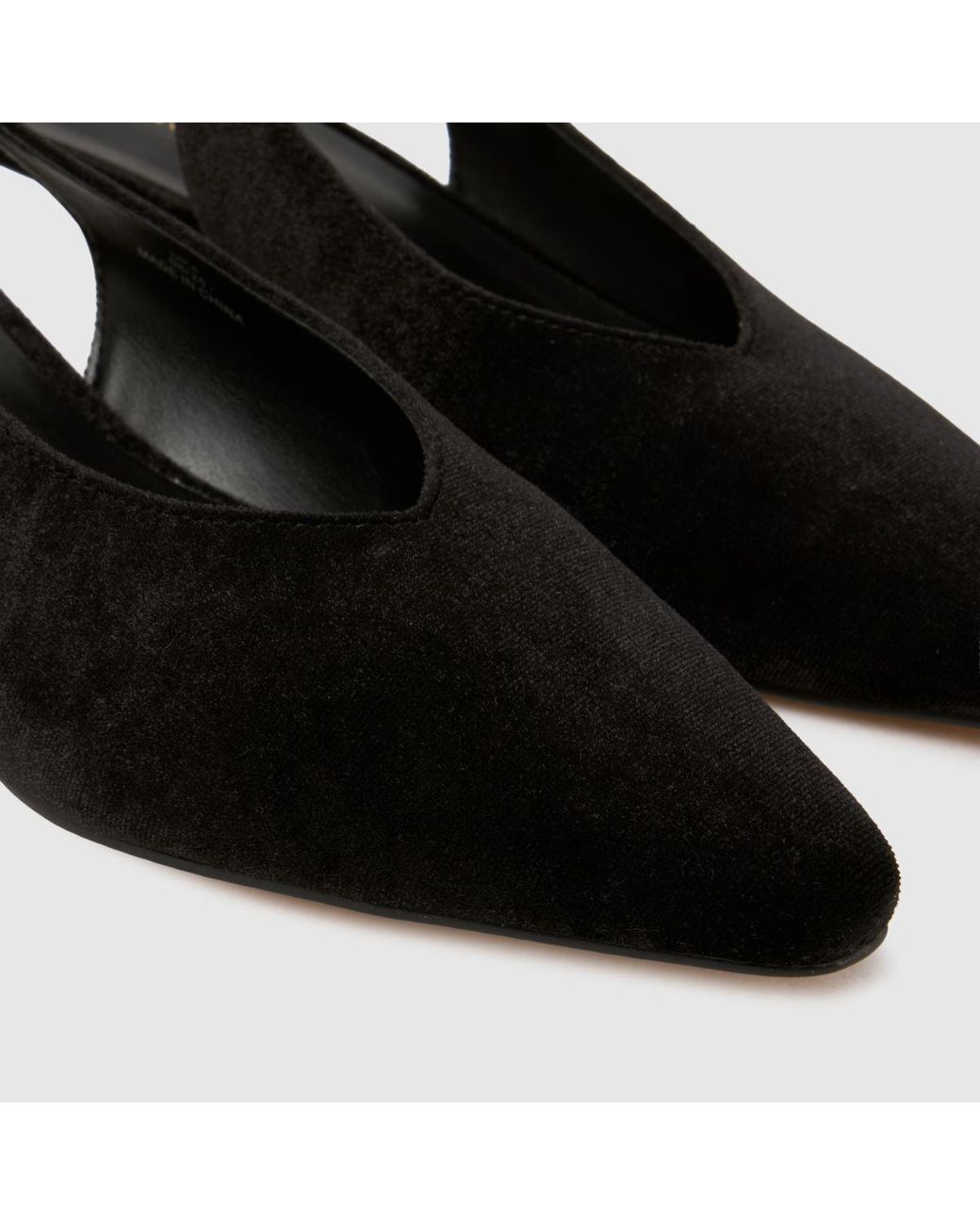 Schuh Black Soraya Court High Heels