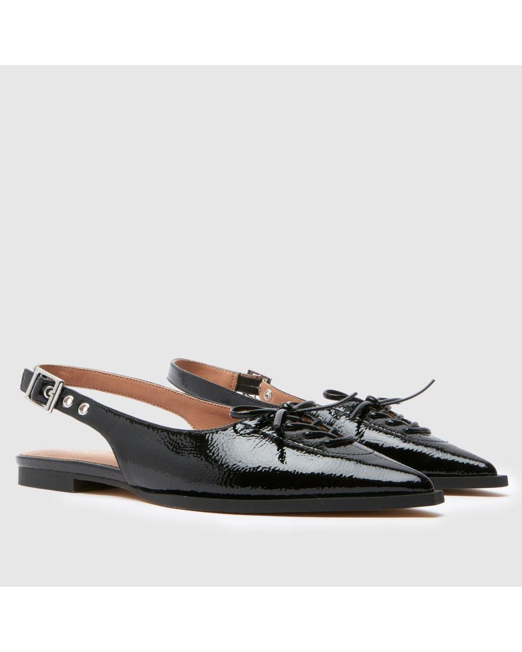 Schuh Black Lorie Pointed Hardware Flats