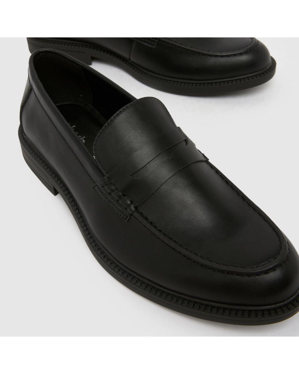 Schuh Black Reagan Loafer Shoes for men