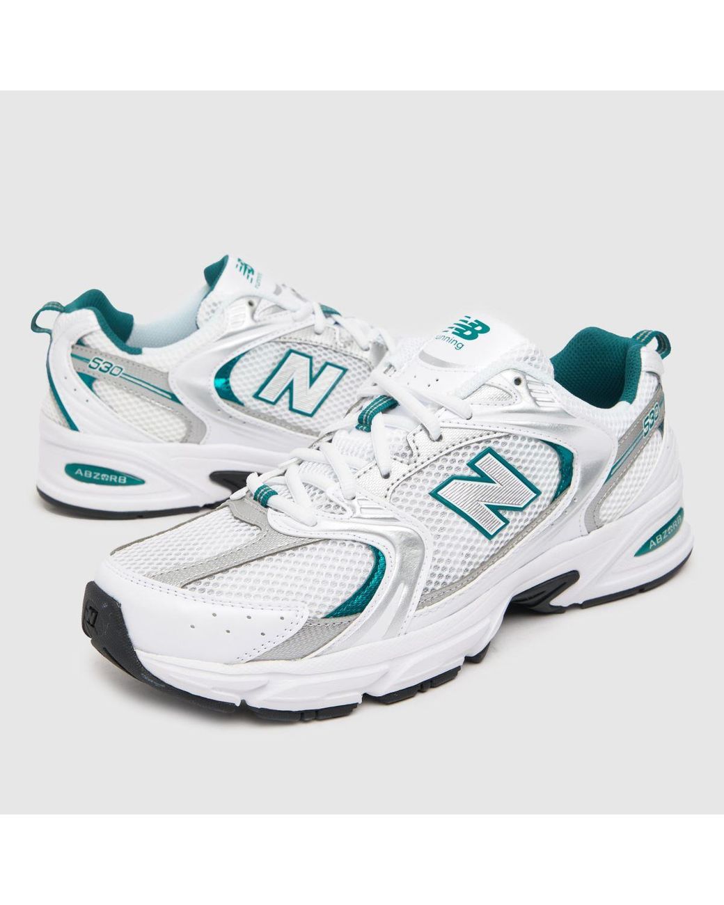 New Balance 530 Trainers In White & Green