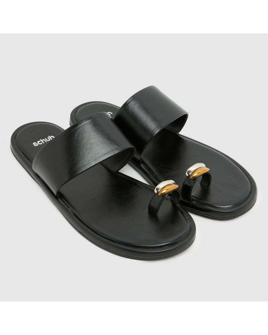 Schuh Black Thyme Metal Toe Loop Sandals
