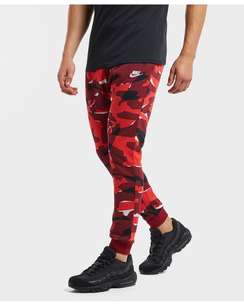 Nike Club Camo Cuffed Fleece Pants in Red for Men | Lyst UK