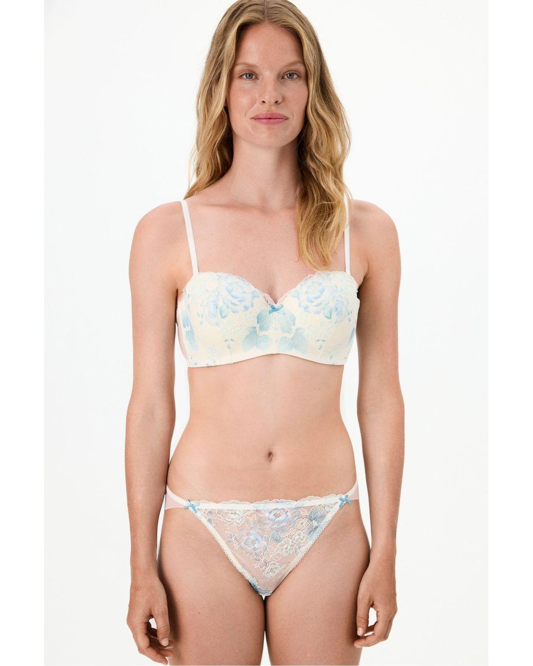 Penti Blue Lotus Floral Lace Padded Bra