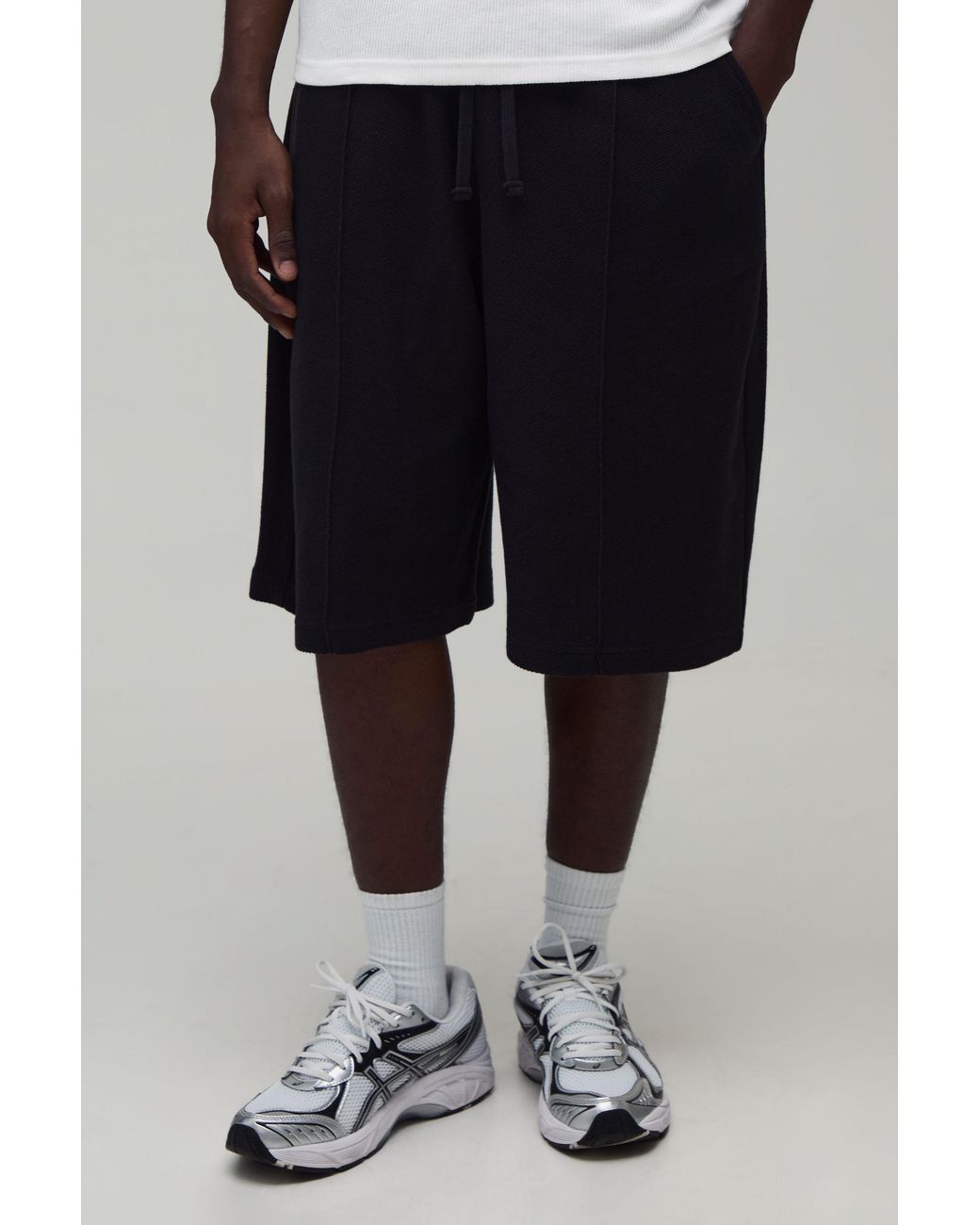 BoohooMAN Black Textured Pintuck Jersey Twill Bermuda Jort for men
