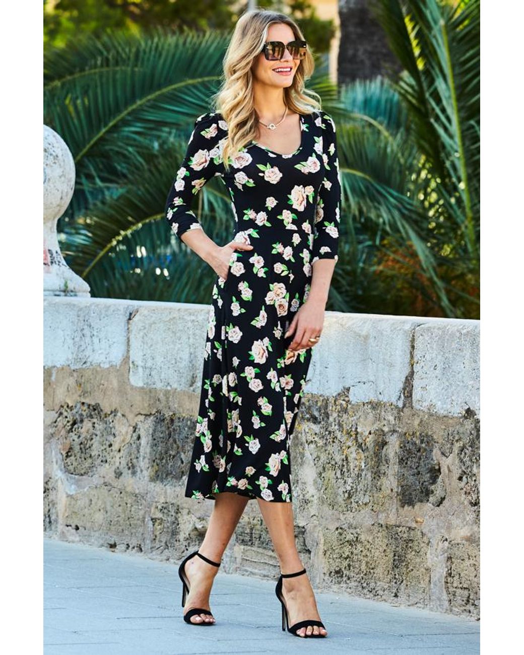 Sosandar Green Print Fit & Flare Midi Dress With Pockets