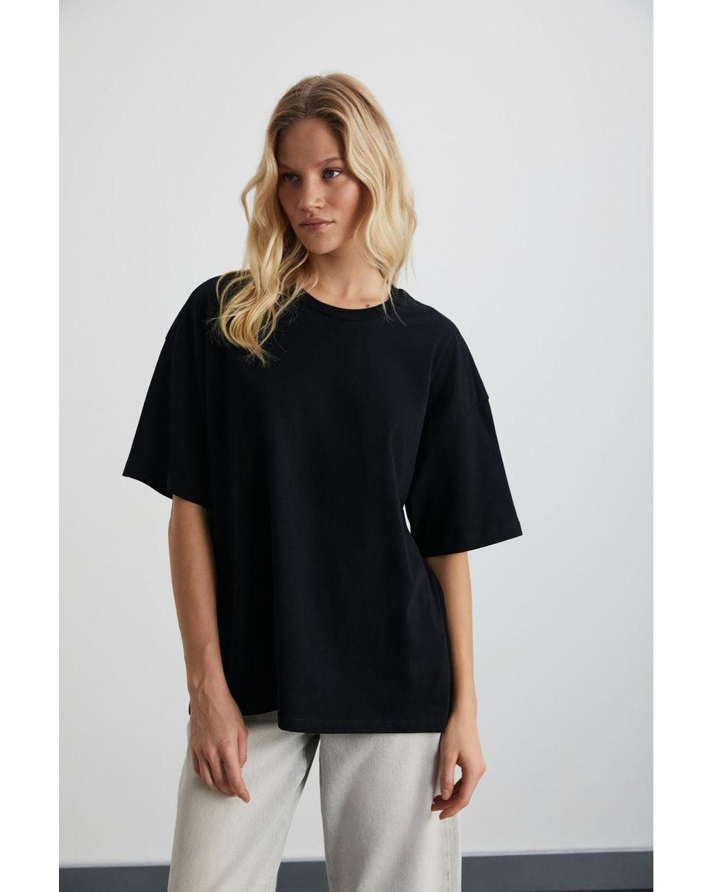 Grimelange Black Oversized Crew Neck T-Shirt