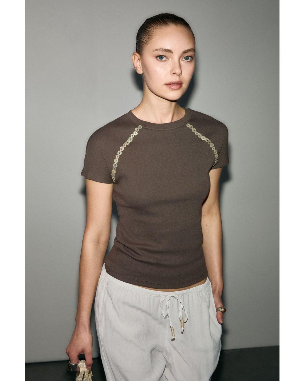 Grimelange Gray Slim Fit Ribbed Crew Neck T-Shirt
