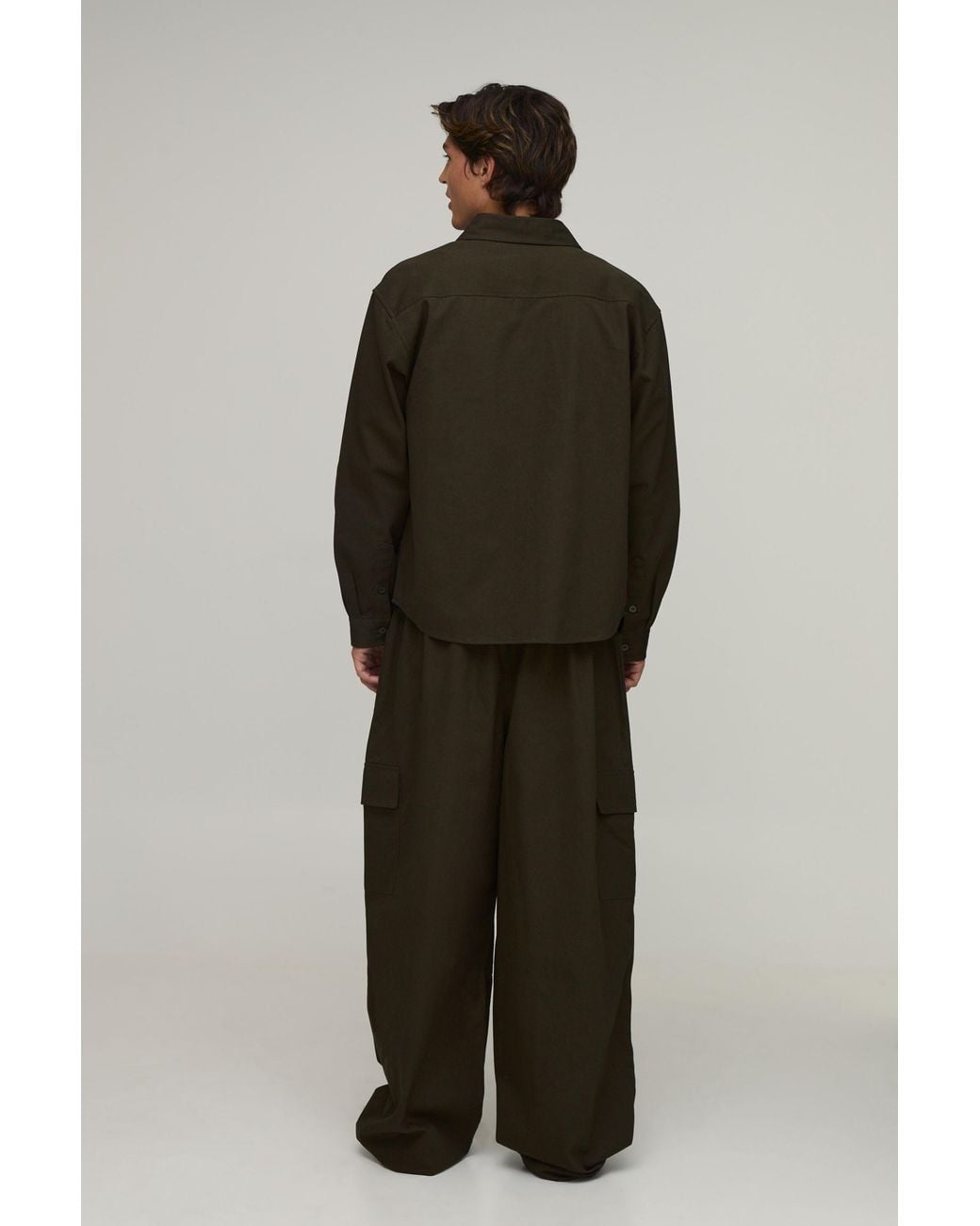 BoohooMAN Green Oversized Shirt & Parachute Cargo Trouser Set for men